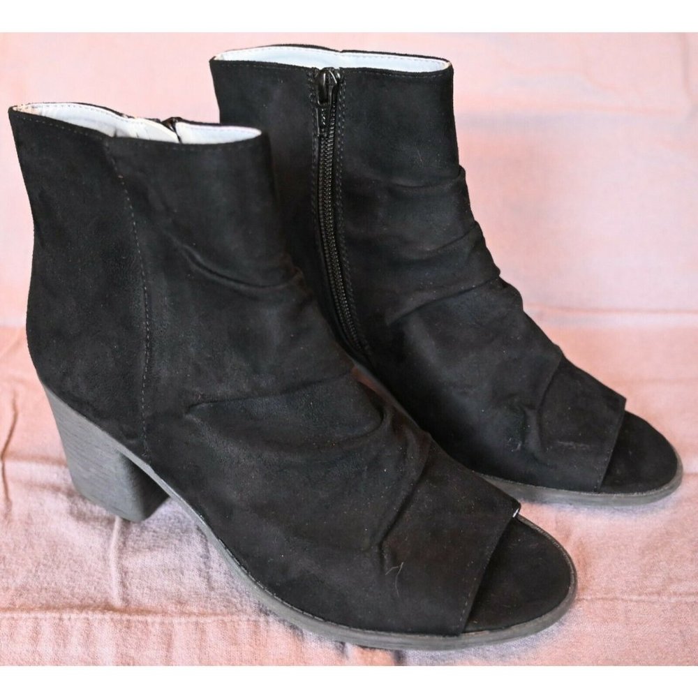 Seven Dials Shoes BRINSON BOOTIE Woman's Size 7 M Faux Sued Zip Upper D27363
